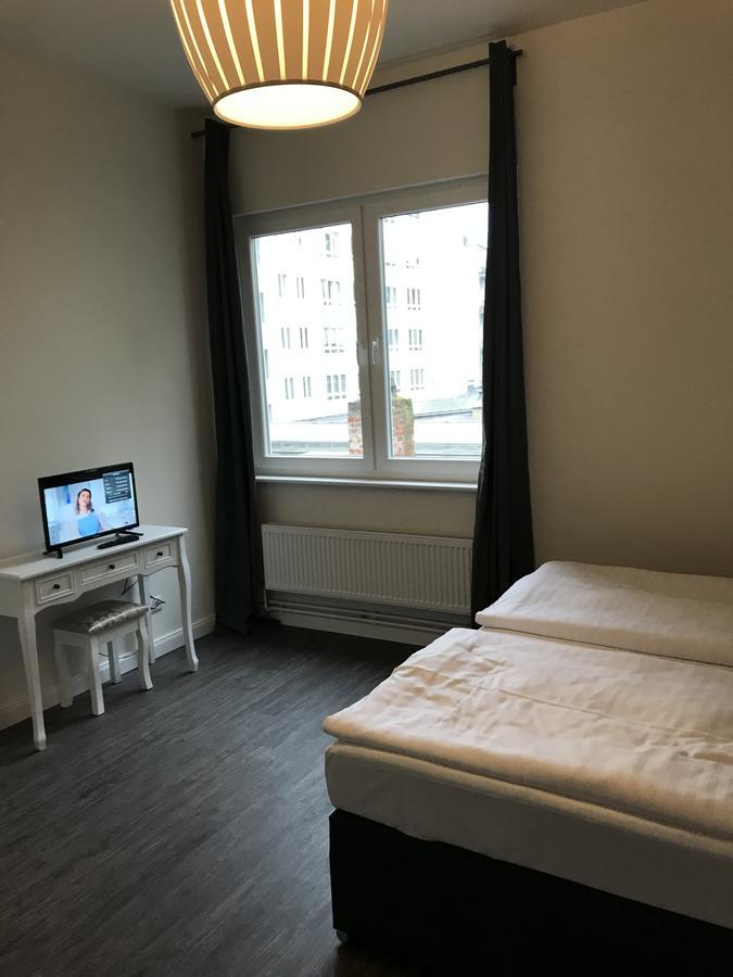 Hotel Fame Am Hauptbahnhof Hambourg Extérieur photo