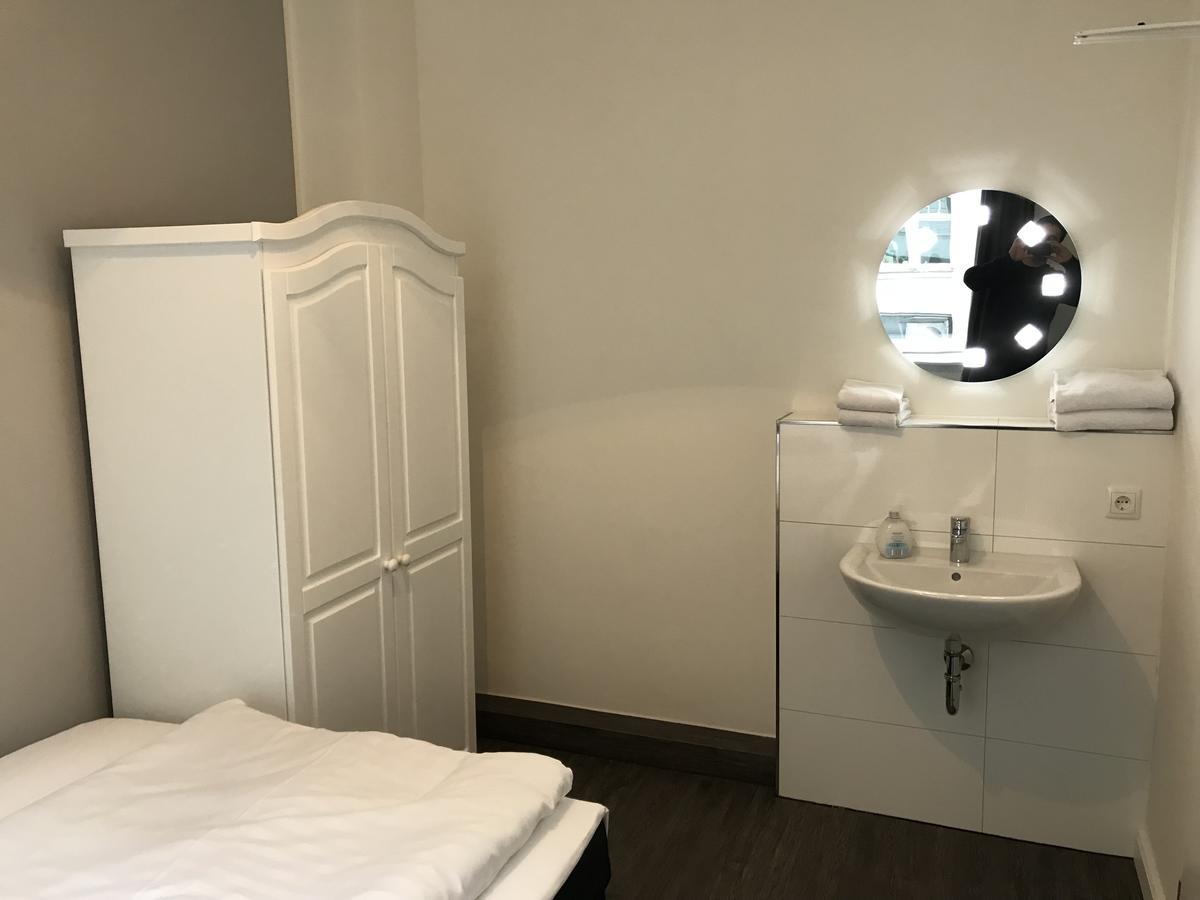 Hotel Fame Am Hauptbahnhof Hambourg Extérieur photo