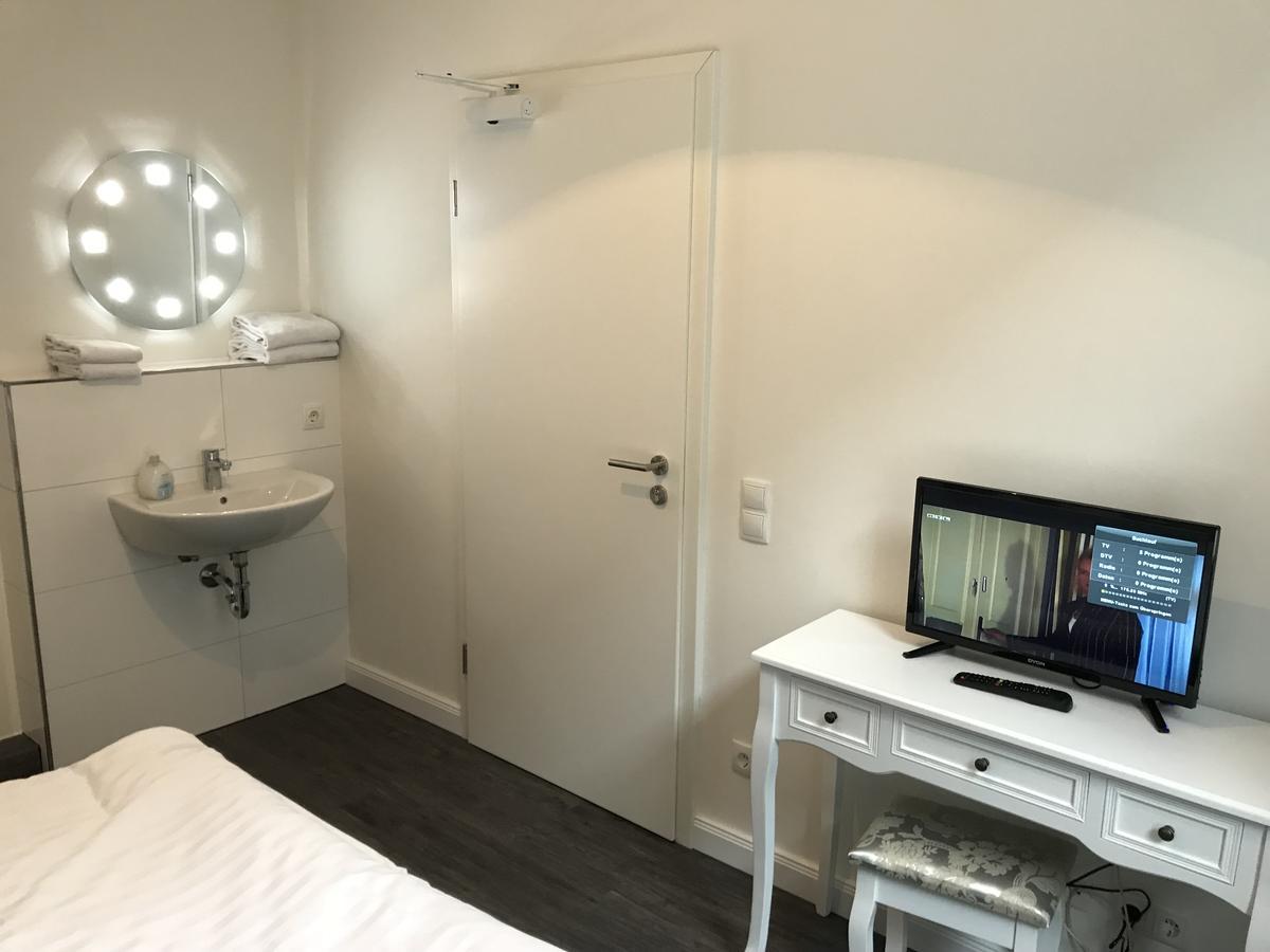 Hotel Fame Am Hauptbahnhof Hambourg Extérieur photo